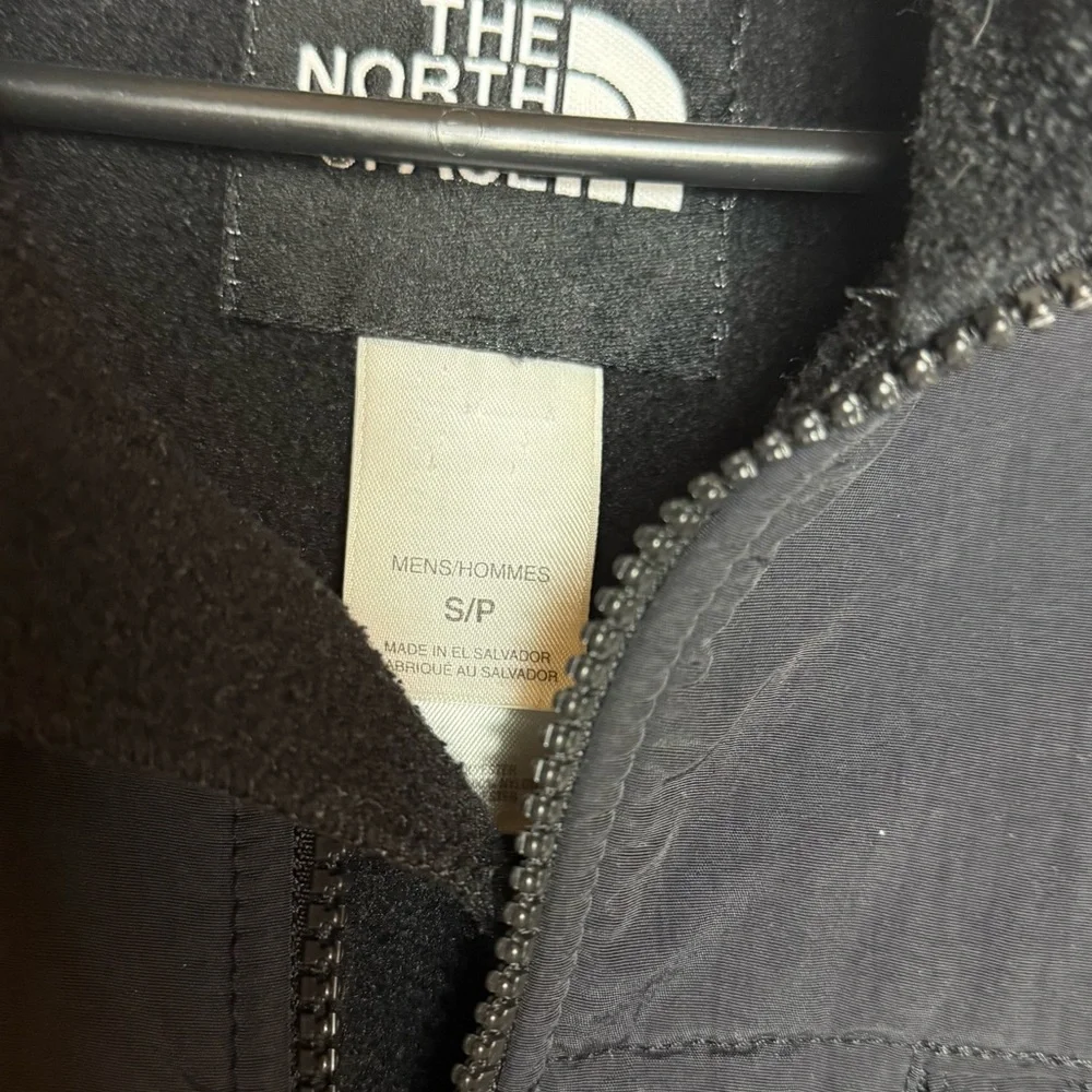 The North Face Men's Black Performance Jacket